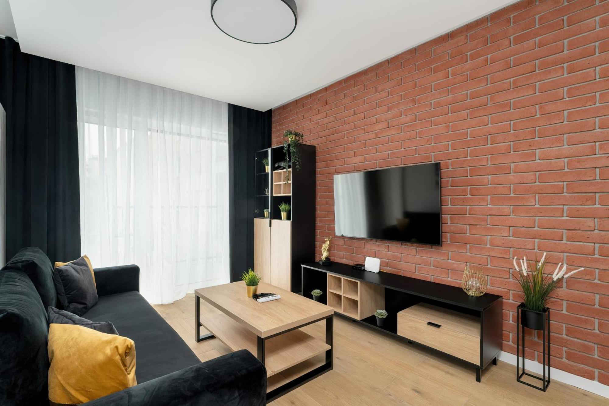 Nowoczesny Z Parkingiem W Sasiedztwie Starego Zoo By Renters Apartment Poznan